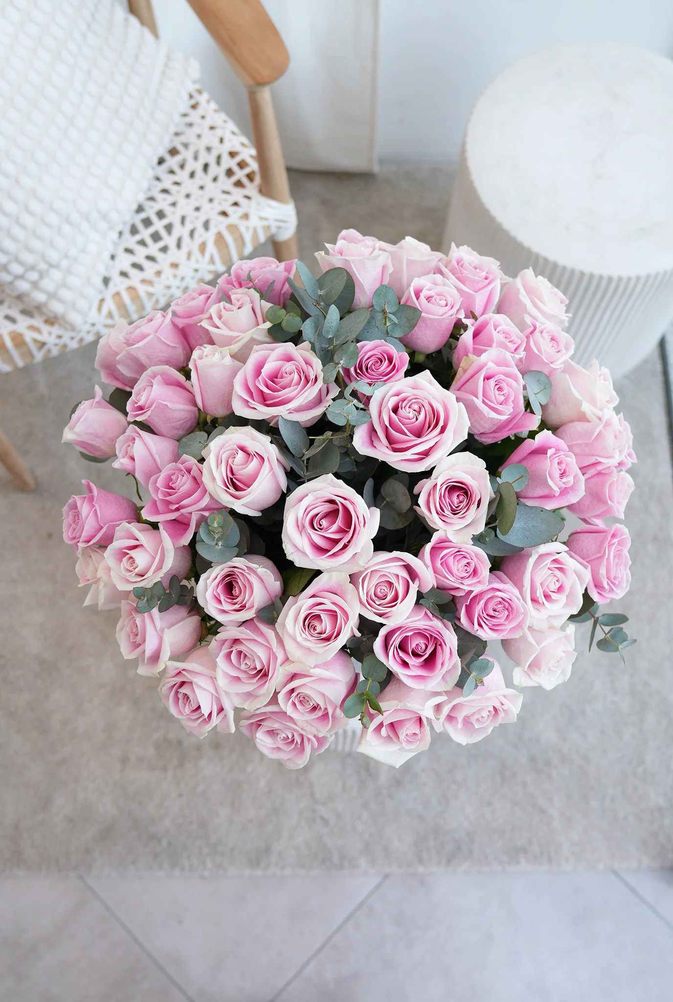 50 Long Stem Pink Roses - Vase - Image 3