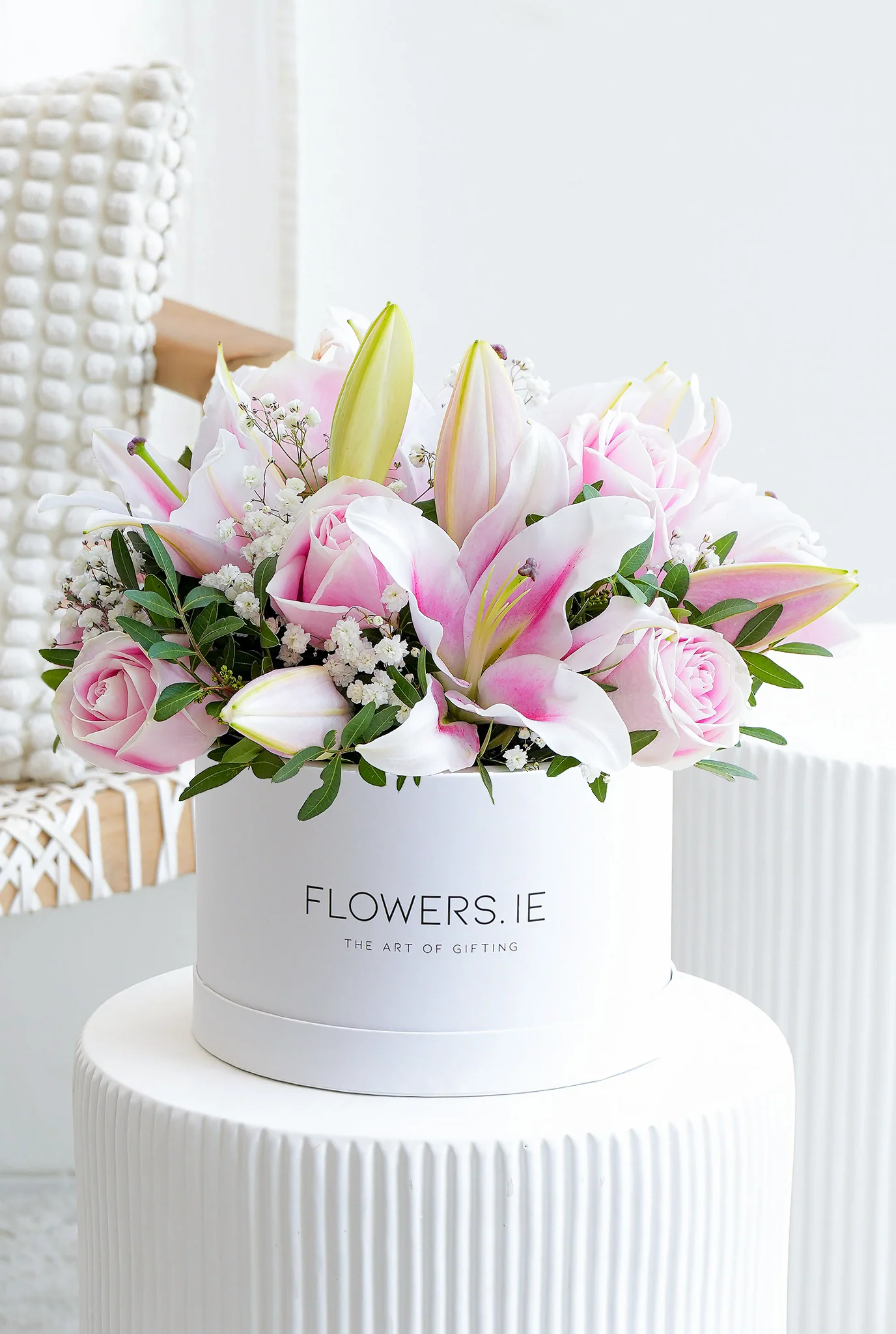Pink Roses and Pink Lily - Hatbox - Image 3