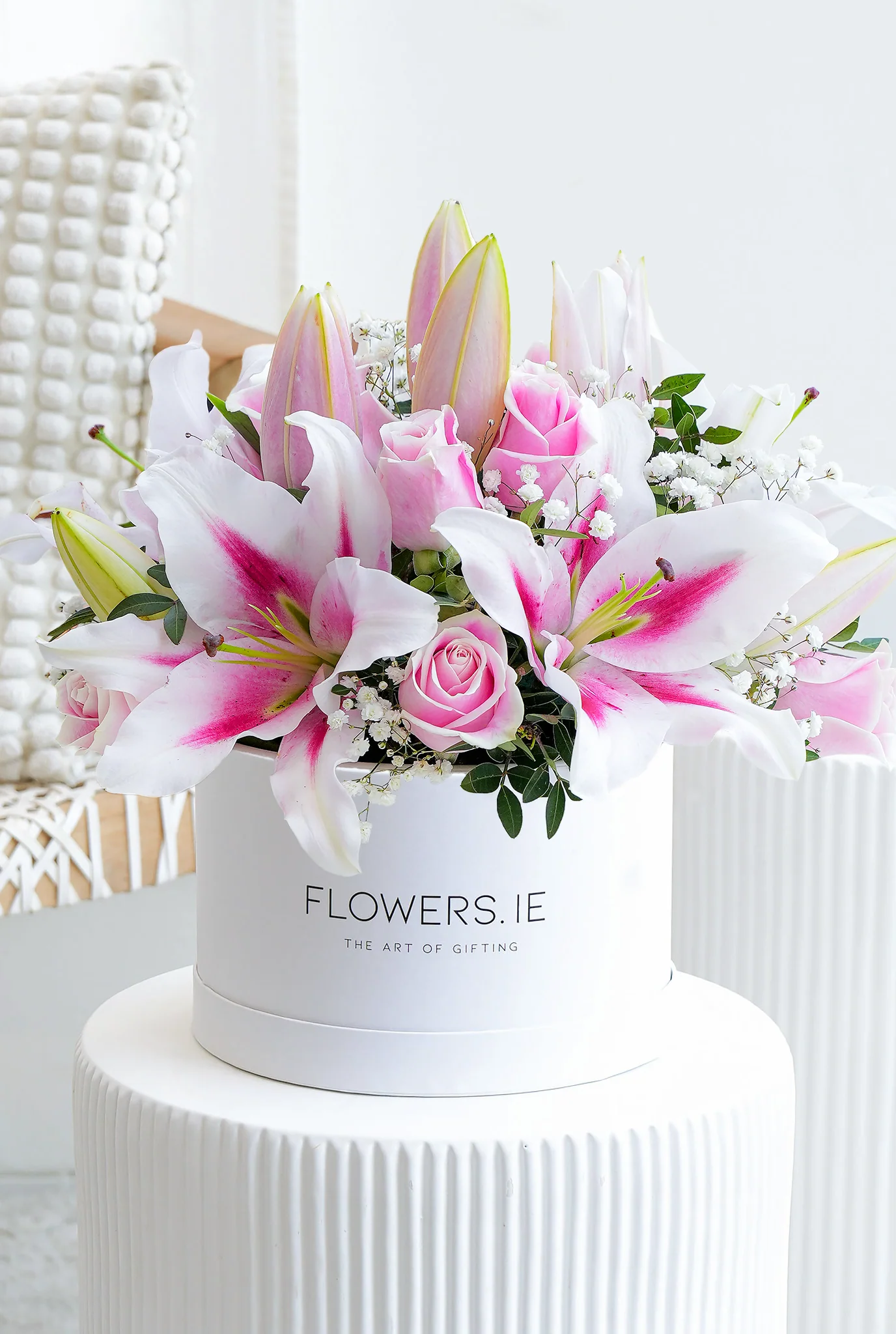 Pink Roses and Pink Lily - Hatbox - Image 5