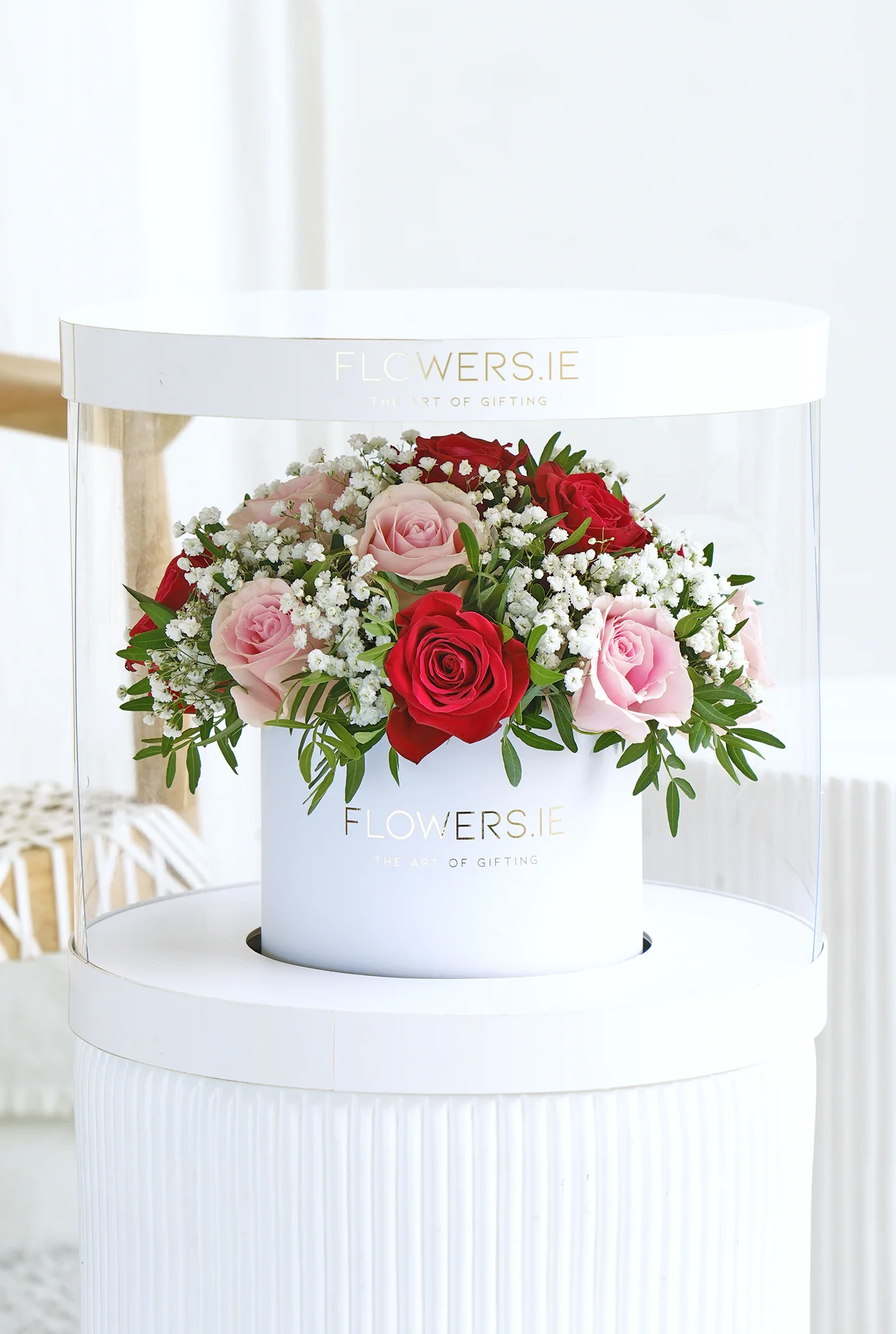 Premium Red and Pink Rose - Hatbox - Image 5