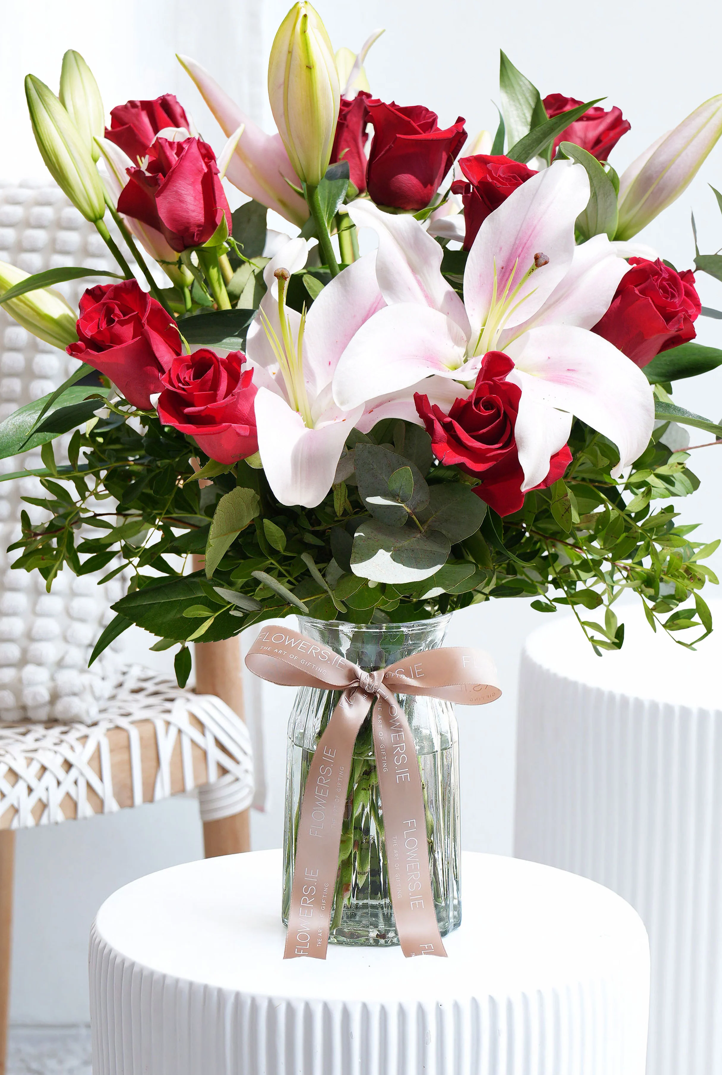 Red Roses and Pink Lily - Vase - Image 3