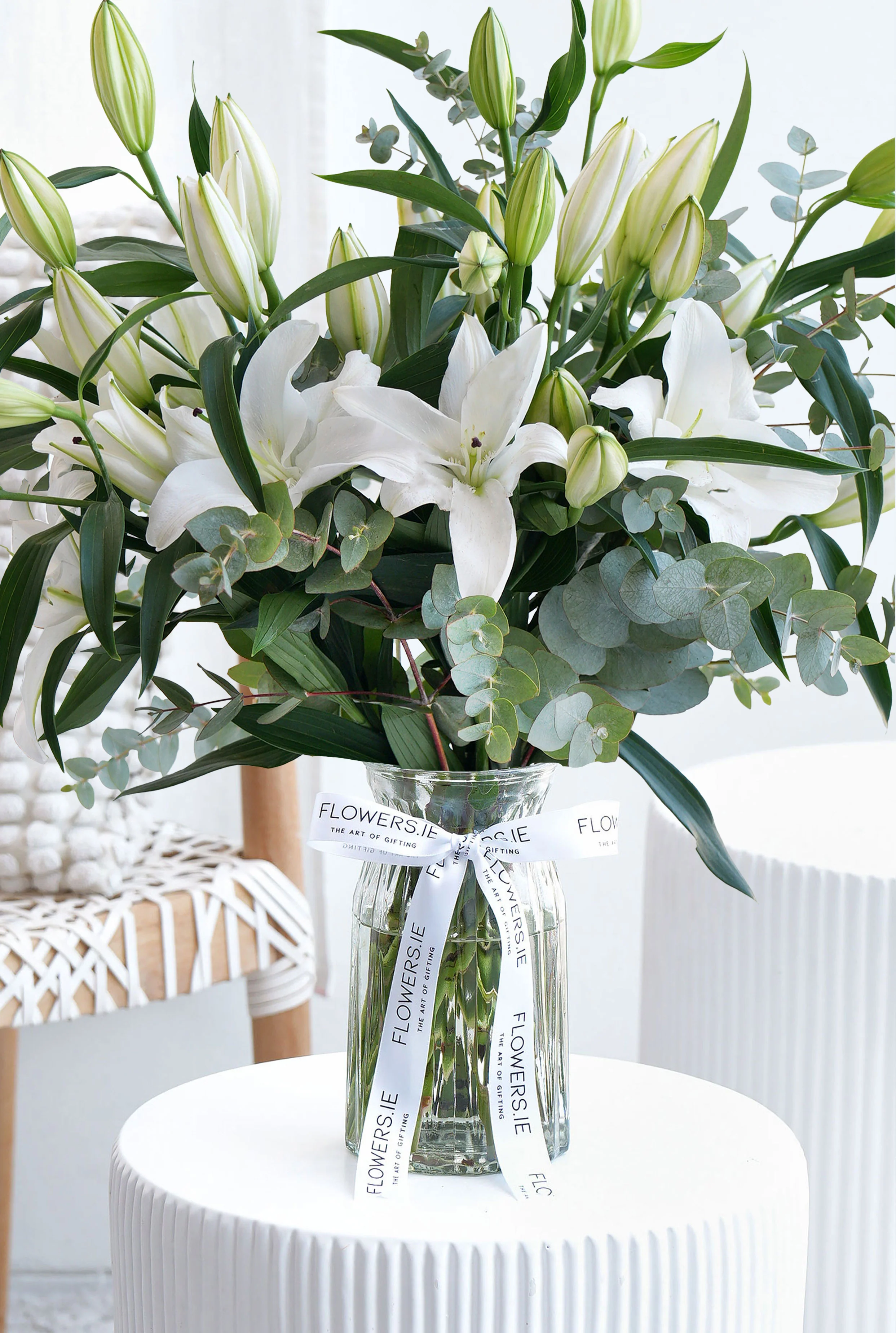 White Scented Lily - Vase - Image 3