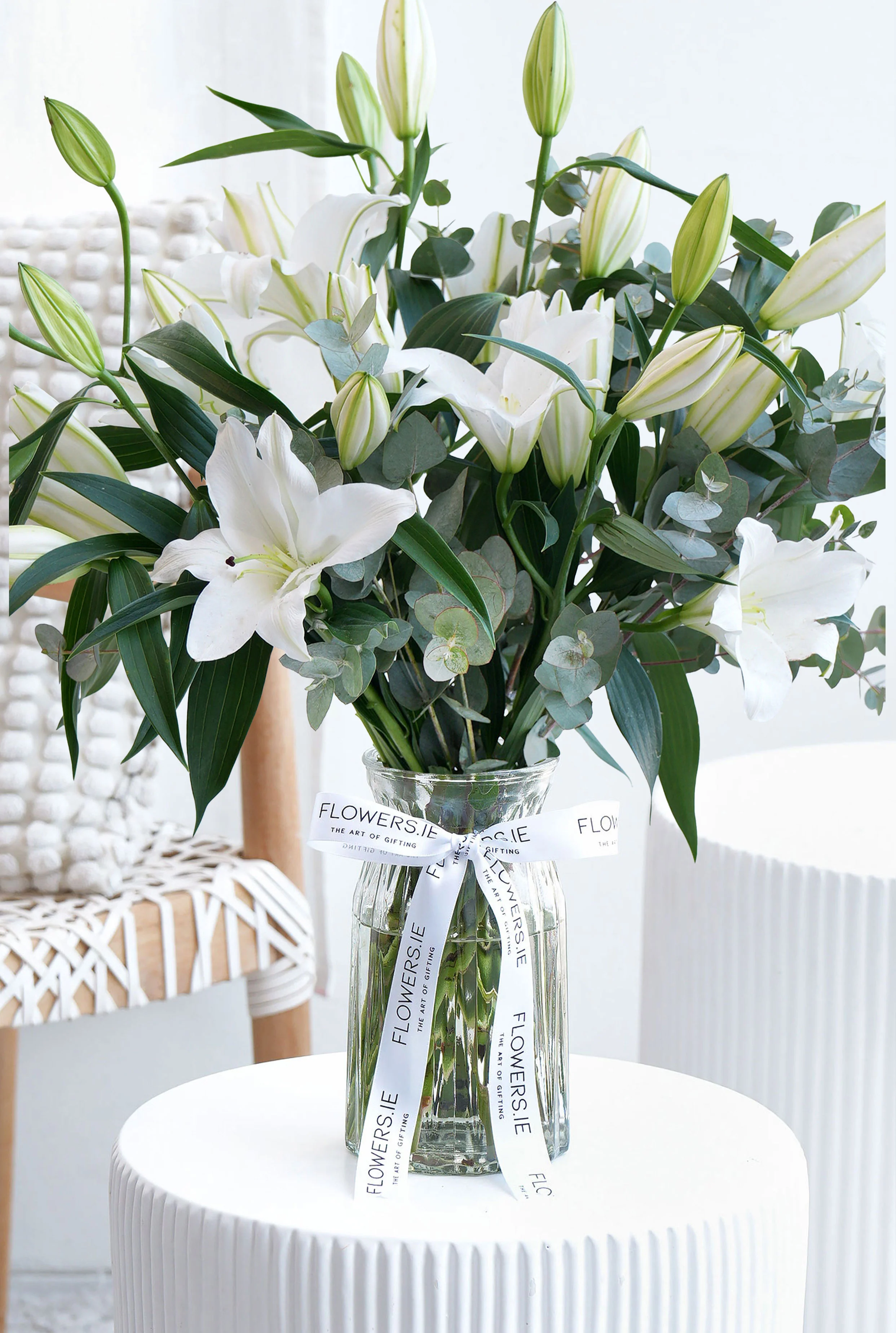 White Scented Lily - Vase - Image 5